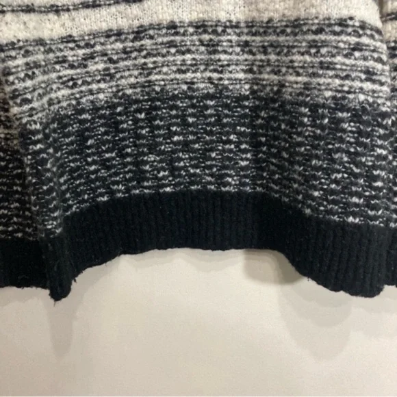 Vince Striped Wool Sweater Size Large Cream Black - Picture 5 of 9